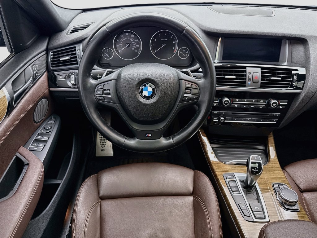 Used 2016 Dark Graphite BMW xDrive35i image 10