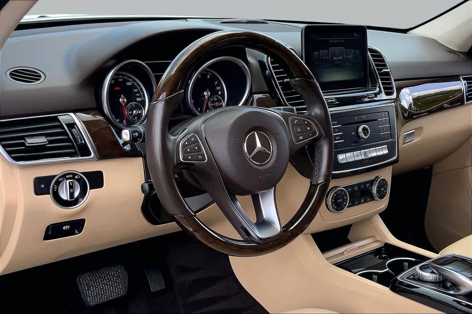 Used 2016 Polar White Mercedes-Benz GLE 350 image 18