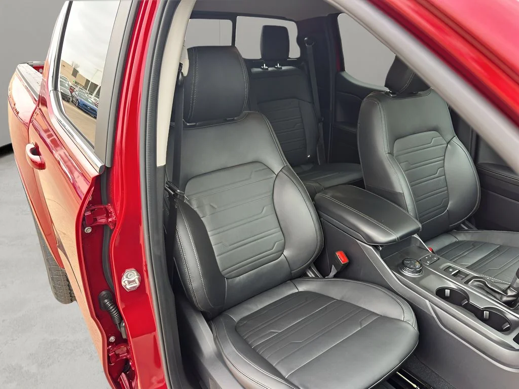 New 2025 Ruby Red Metallic Tinted Clearcoat Ford LARIAT® image 33