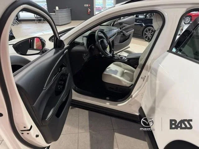 New 2026 Snowflake White Pearl Mazda 2.5 Turbo Premium Plus AWD image 14