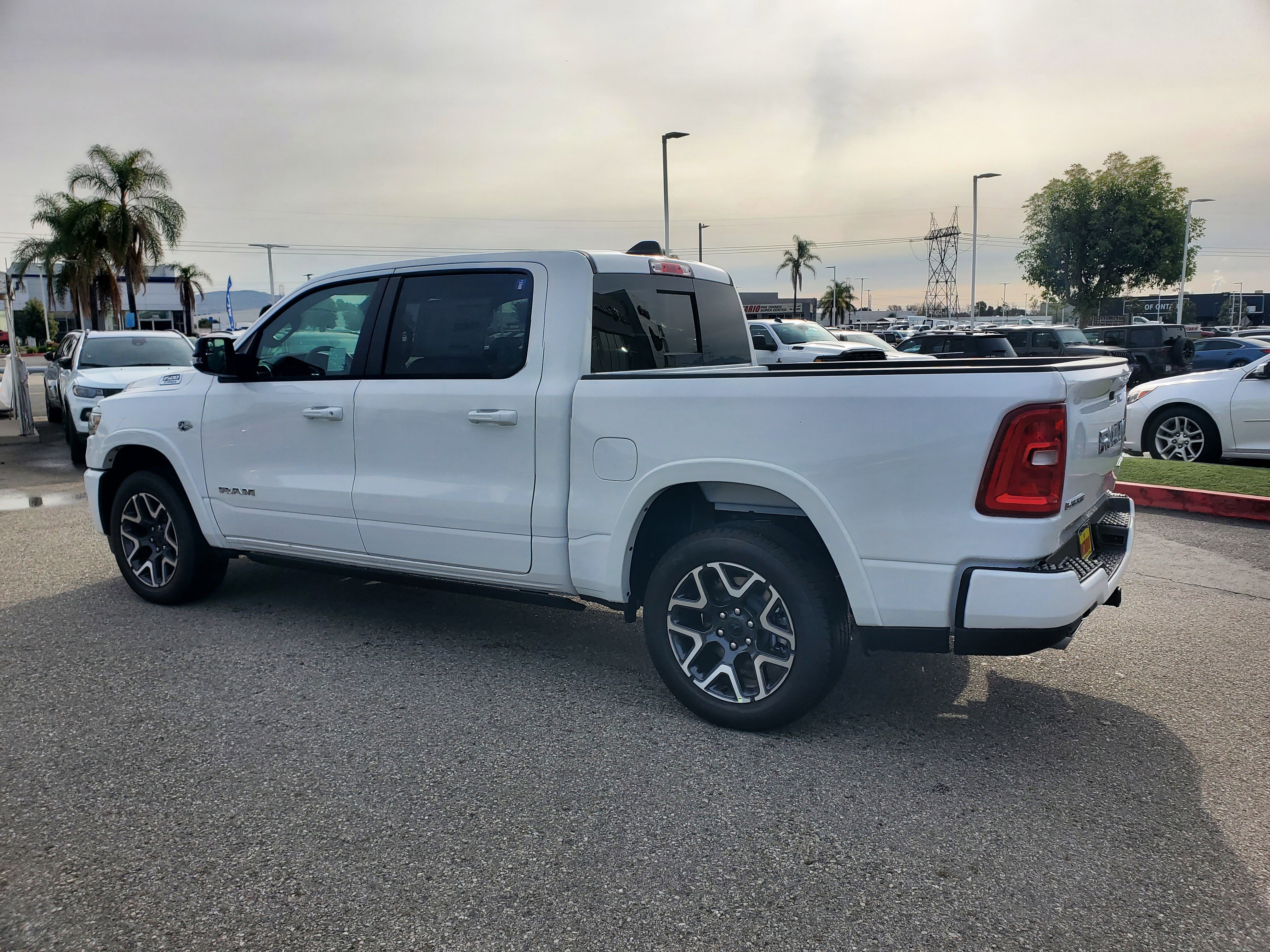 2026 RAM 1500 Laramie - Photo 6