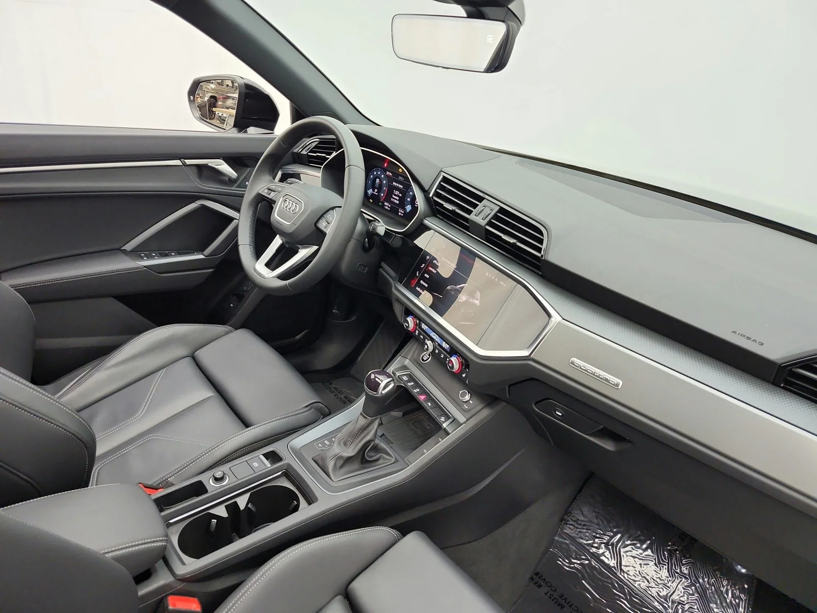 Used 2025 Mythos Black Metallic Audi S line Premium image 26