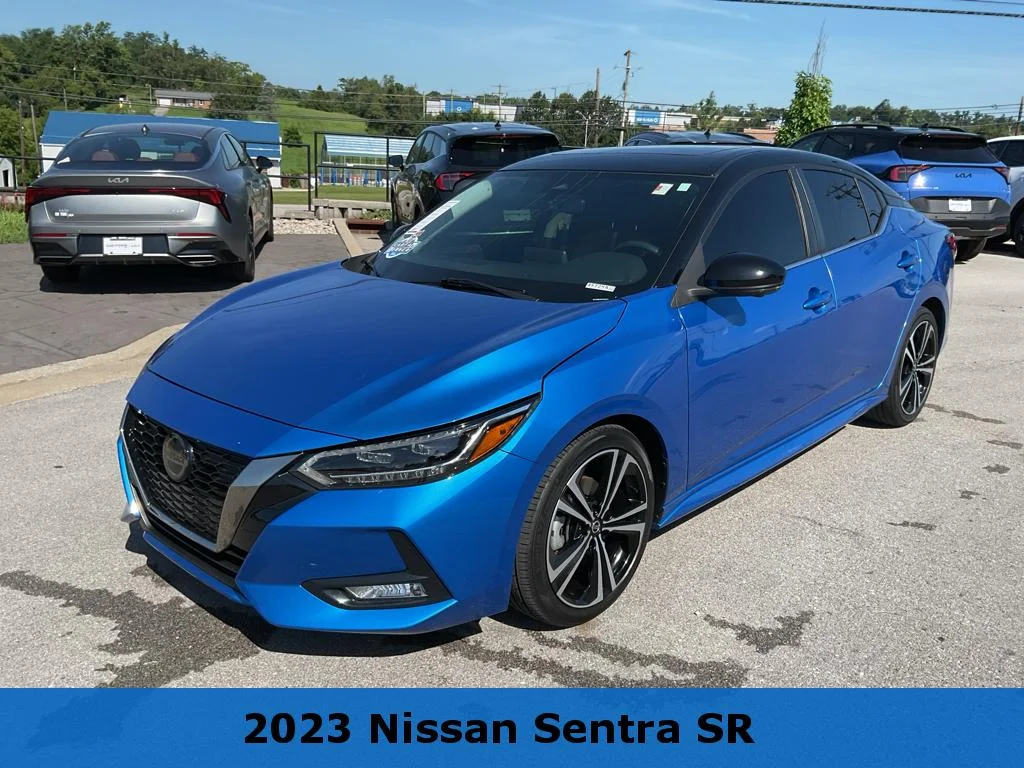 Used 2023 Electric Blue Metallic/Super Black Nissan SR image 4