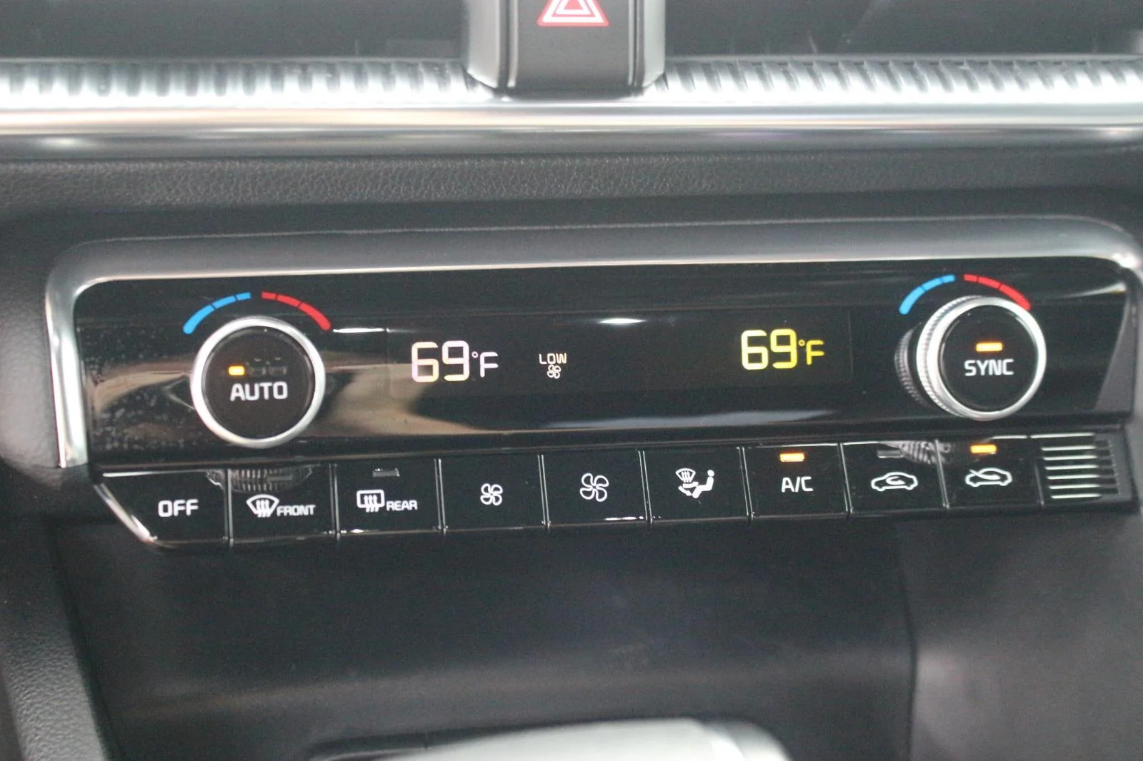Used 2024 Blue Kia GT image 27
