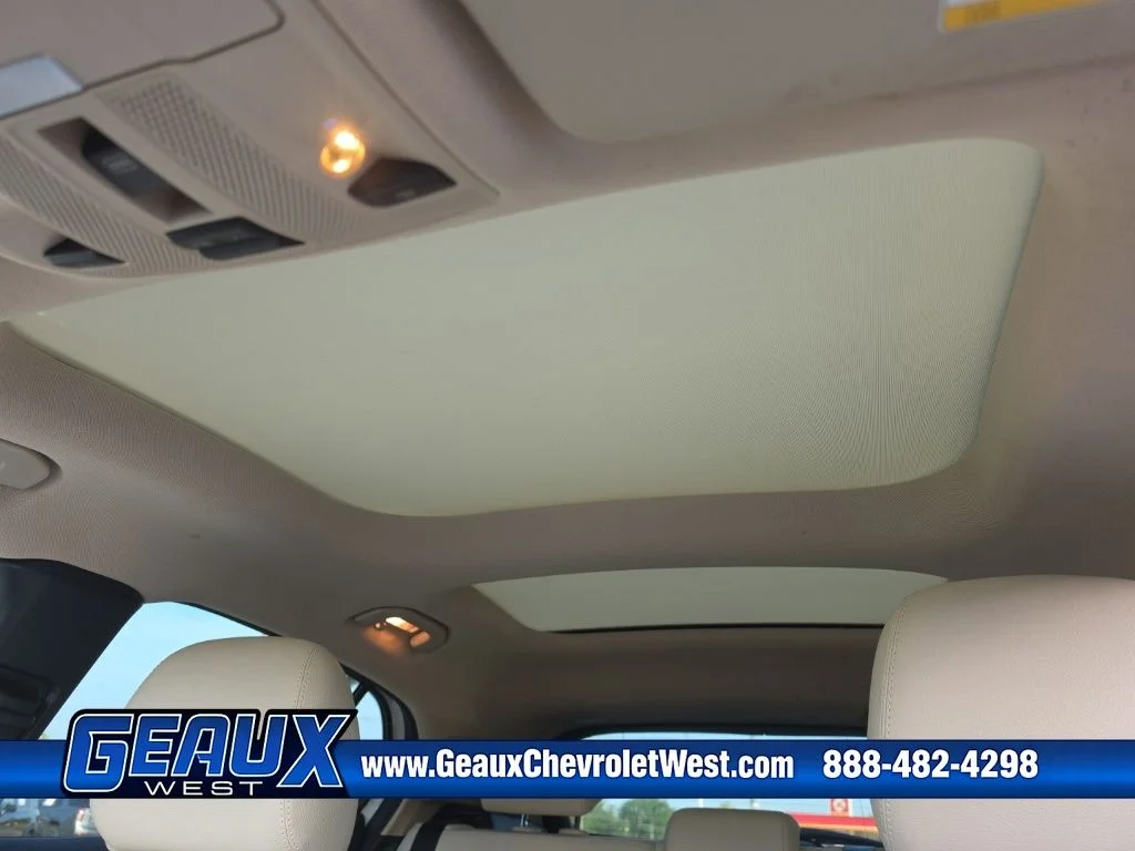Used 2019 White Mercedes-Benz GLA 250 image 26