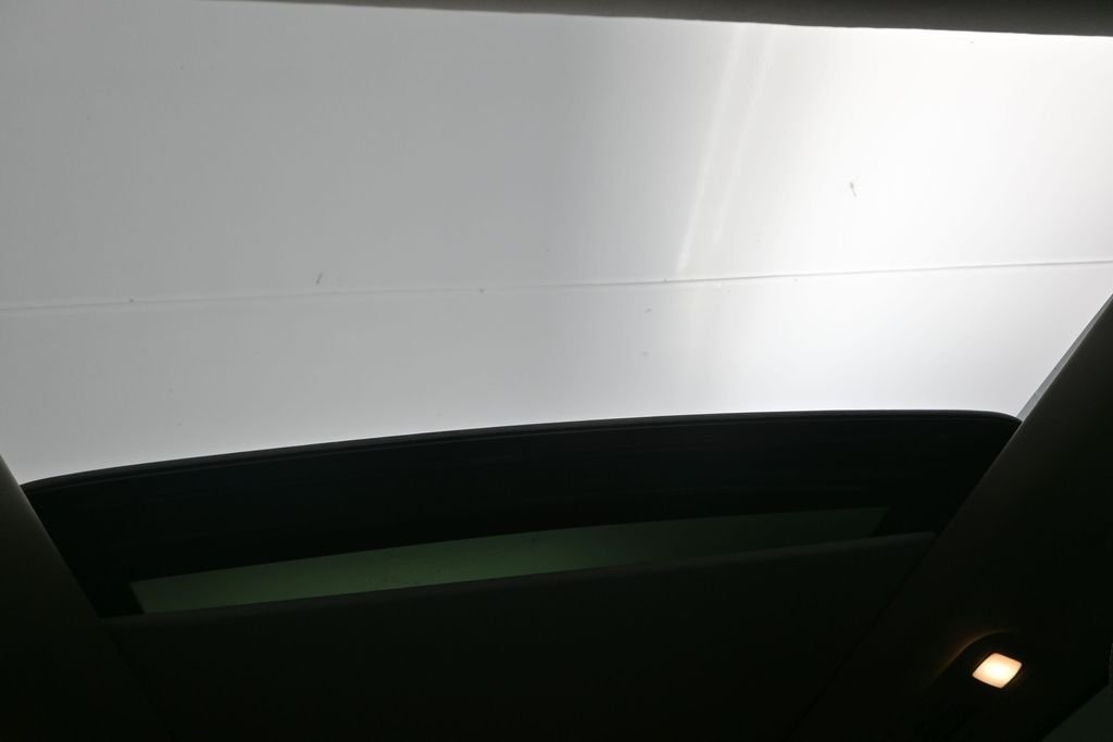 Certified Used 2026 White INFINITI PURE image 27