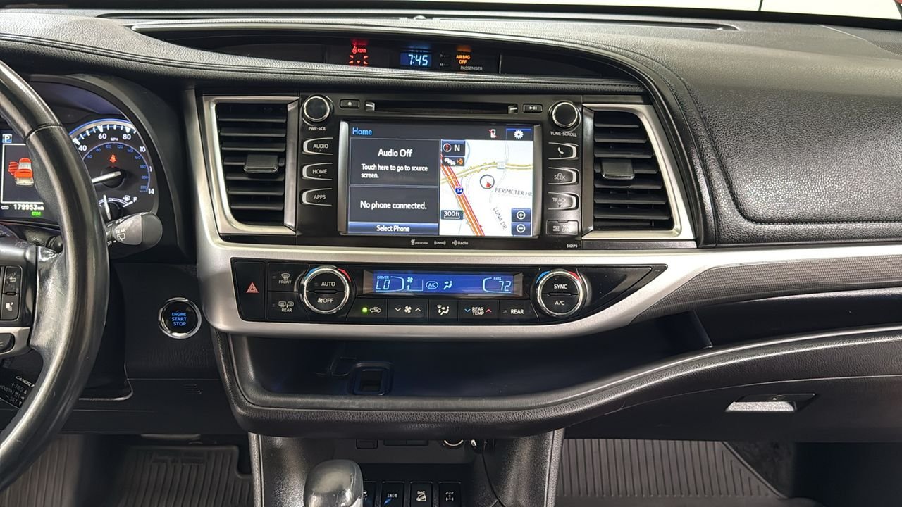Used 2018 Red Toyota SE image 10