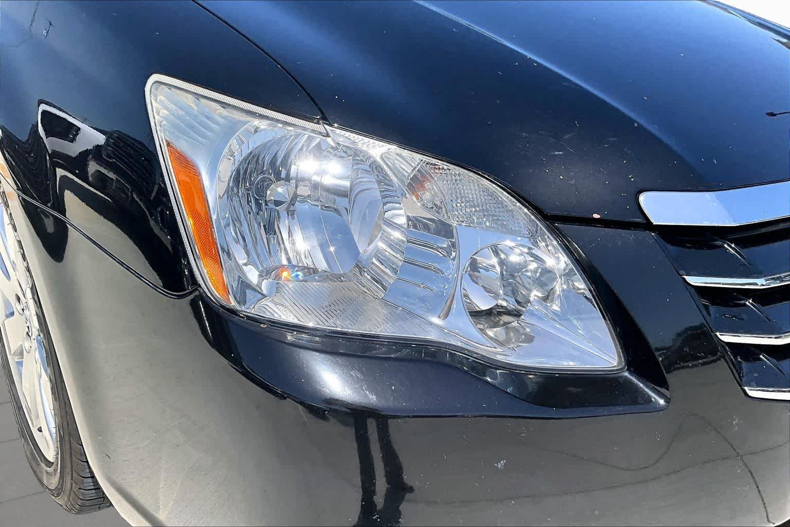 Used 2007 Black Toyota XLS image 23