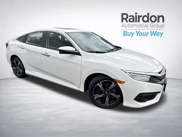 2018 Honda Civic Touring CVT's photo