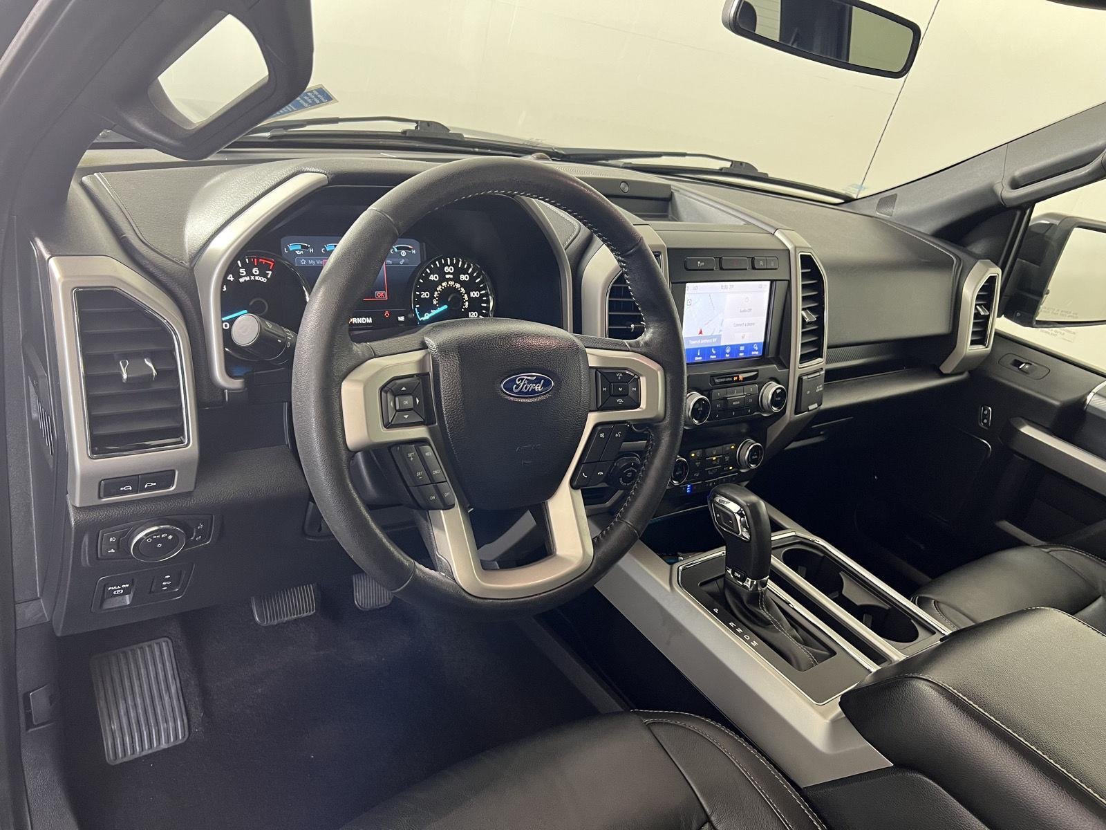 Used 2020 Agate Black Ford LARIAT image 10