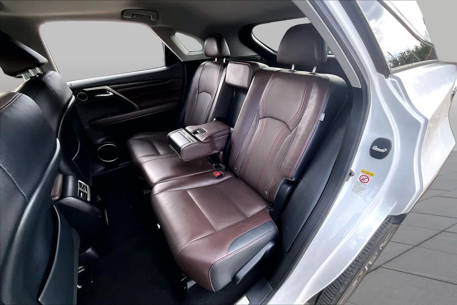 Used 2019 Eminent White Pearl Lexus  image 21