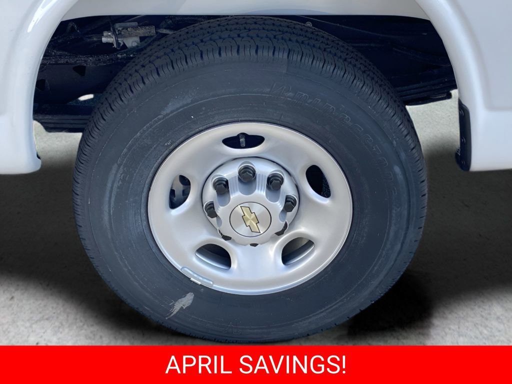 2025 Chevrolet Express Cargo Work Van - Photo 27