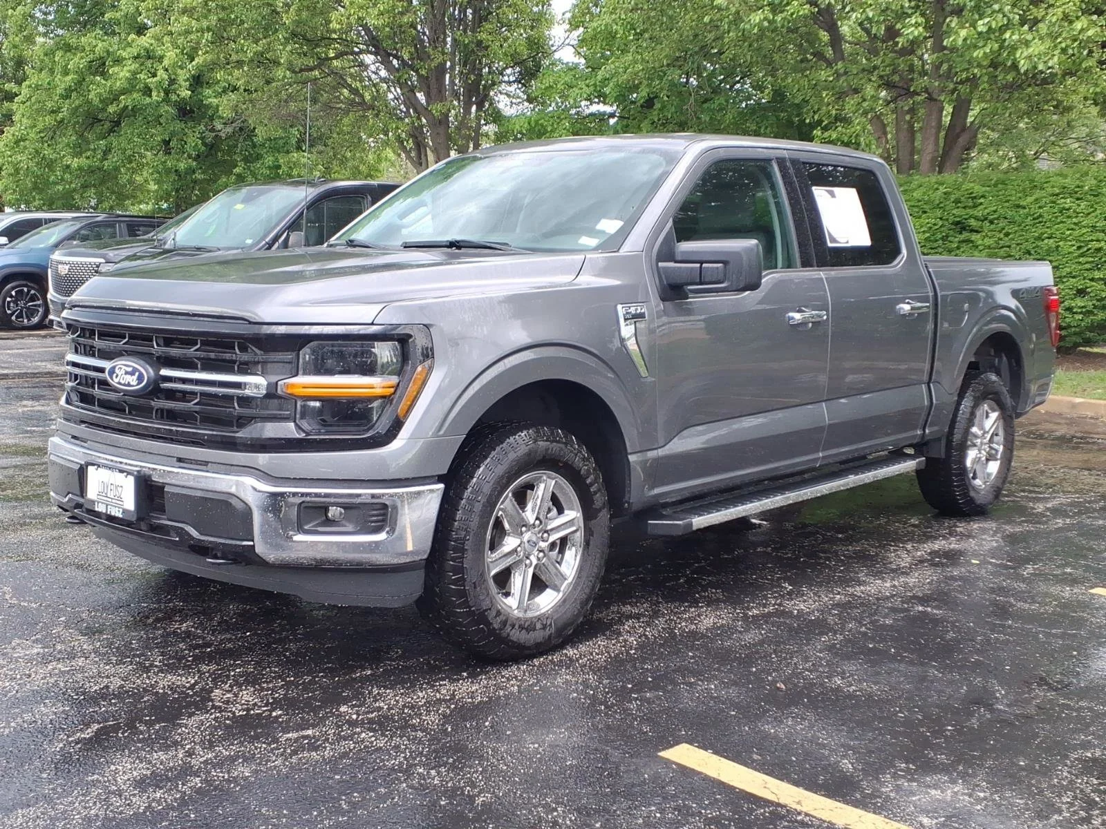Used 2025 Gray Metallic Ford XLT image 3