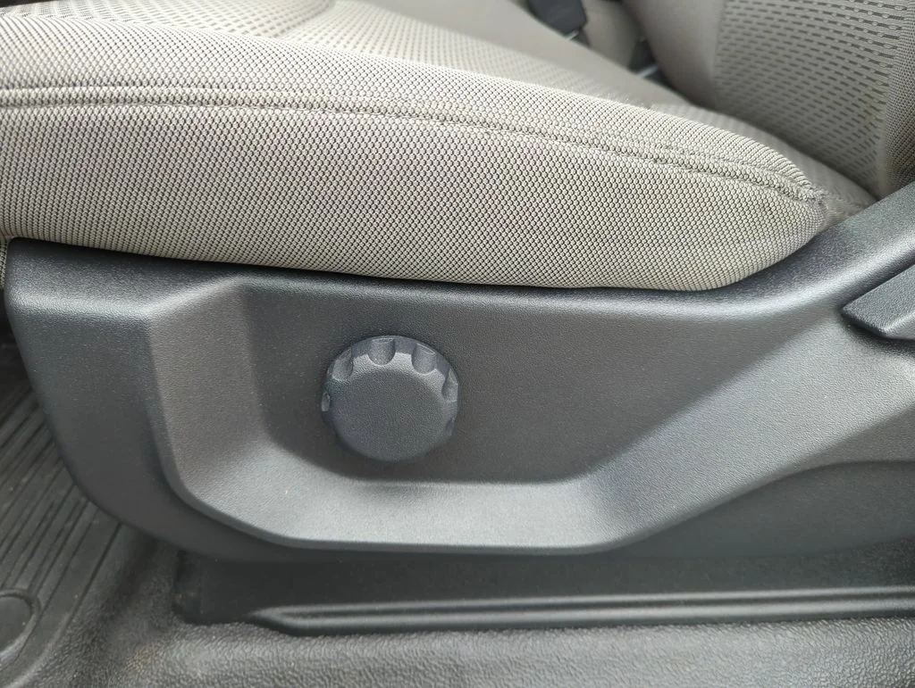 Used 2022 Silver Ford XLT image 13