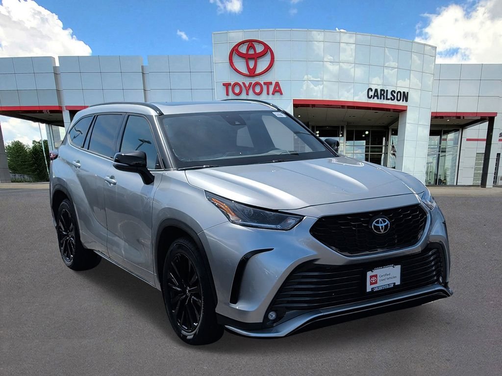 Certified 2025 Toyota Highlander XSE with VIN 5TDKDRBH4SS575948 for sale in Minneapolis, Minnesota