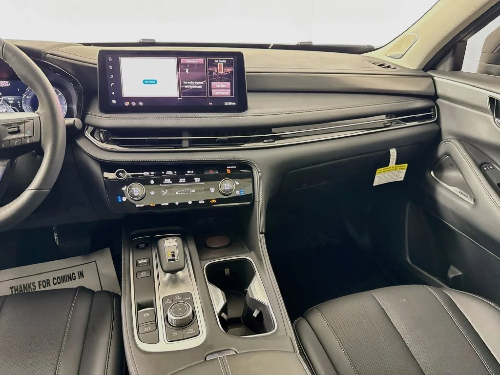 Certified Used 2027 White INFINITI LUXE image 32