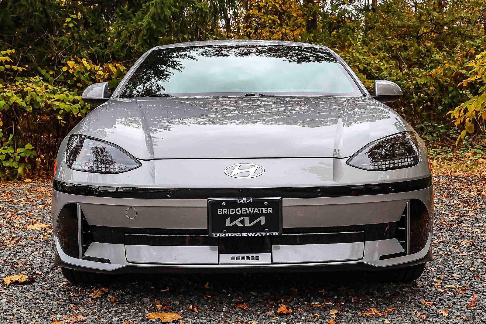 2023 Hyundai Ioniq 6 SEL photo 2