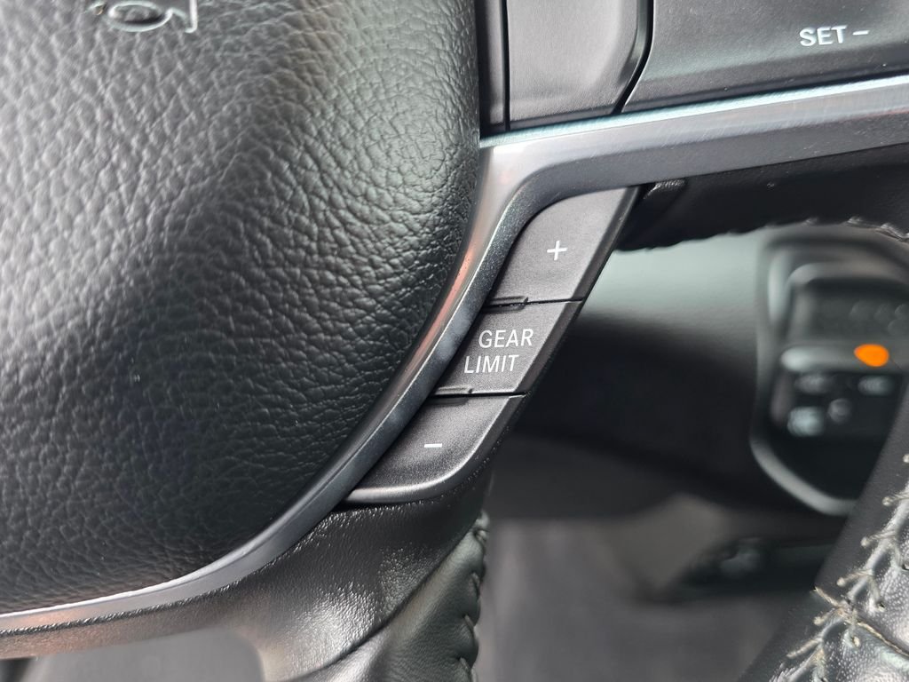 Used 2024 White Ram Laramie image 26