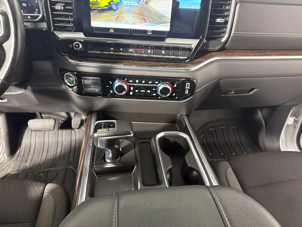 Used 2023 Summit White GMC Elevation image 18