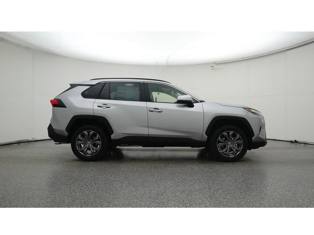 Used 2023 Silver Sky Metallic Toyota Hybrid XLE Premium image 27