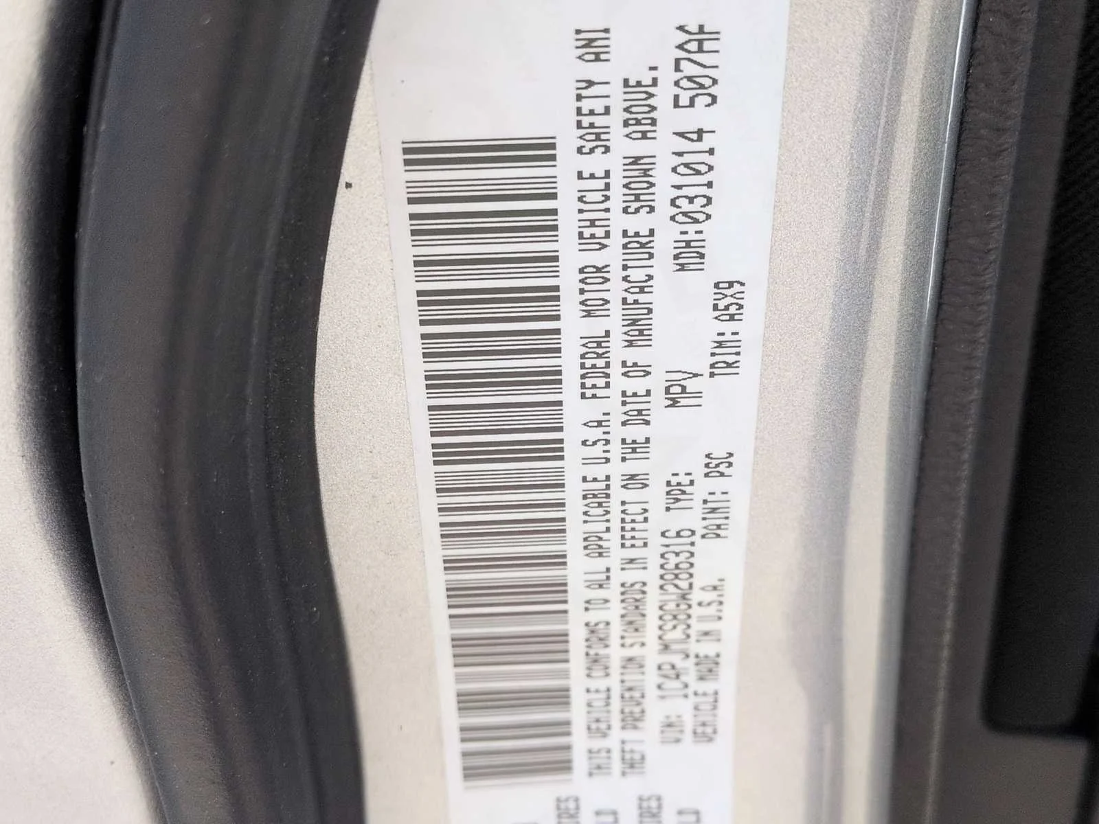 Used 2016 Billet Silver Metallic Clearcoat Jeep Latitude image 36