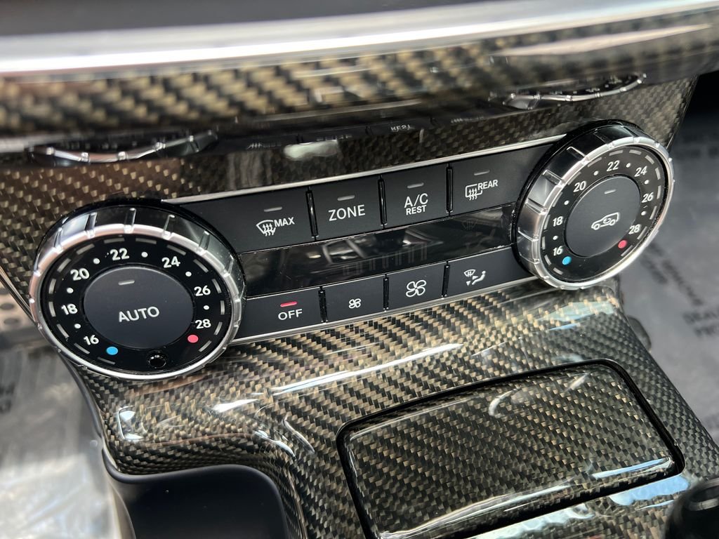 Used 2017  Mercedes-Benz G 550 Squared image 20