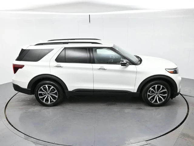 Used 2020 Star White Metallic Tri-coat Ford ST image 39