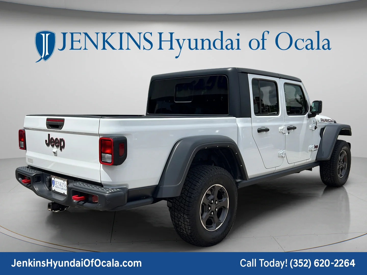 Used 2022 Bright White Clearcoat Jeep Rubicon image 3