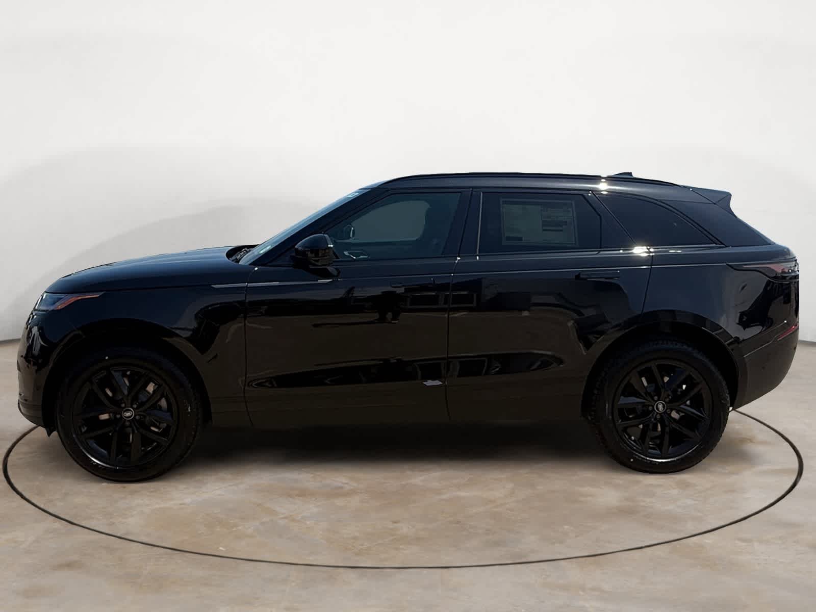 New 2026 Santorini Black Land Rover S image 2