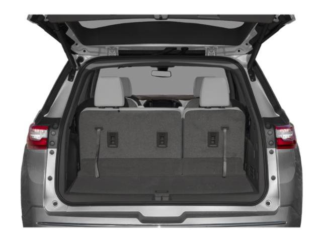 Used 2019 Iridescent Pearl Tricoat Chevrolet Premier image 14