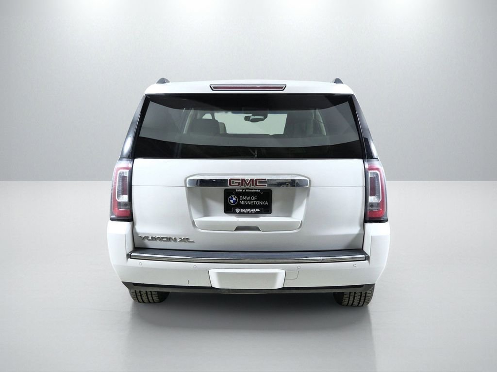 Used 2018 White GMC Denali image 11