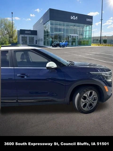 Used 2024 Blue Kia S image 20