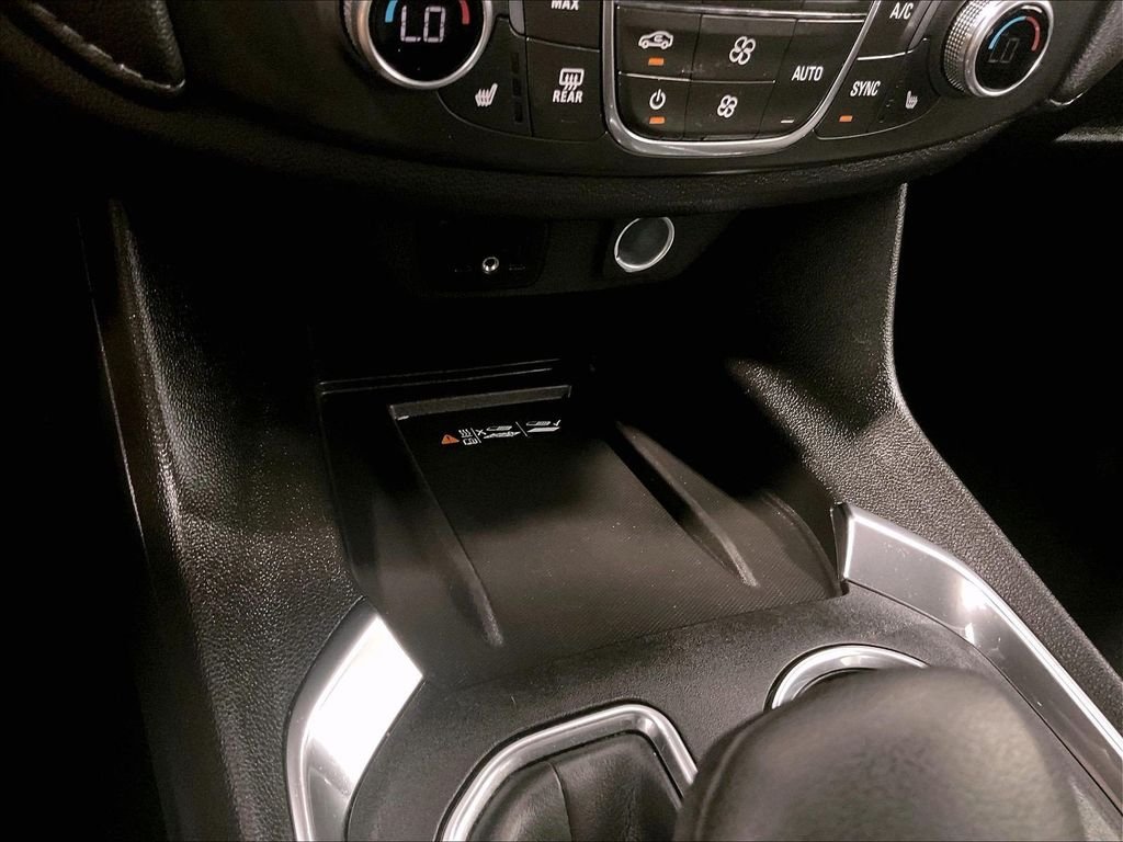 Used 2023 Gray Chevrolet LT image 27