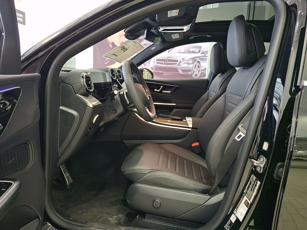 New 2026 Black Mercedes-Benz GLC 300 image 10