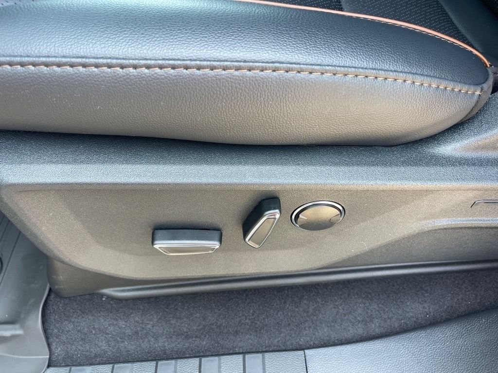 2025 Ford F-150 Lariat - Photo 6