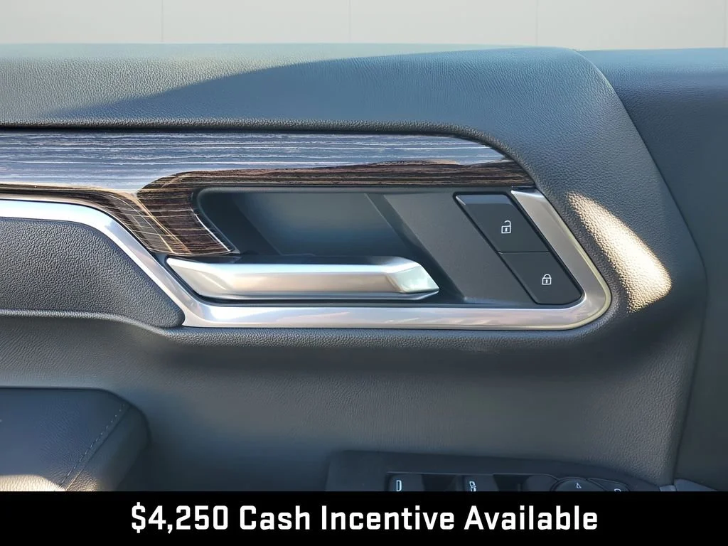 New 2026 Sterling Metallic GMC Elevation image 32