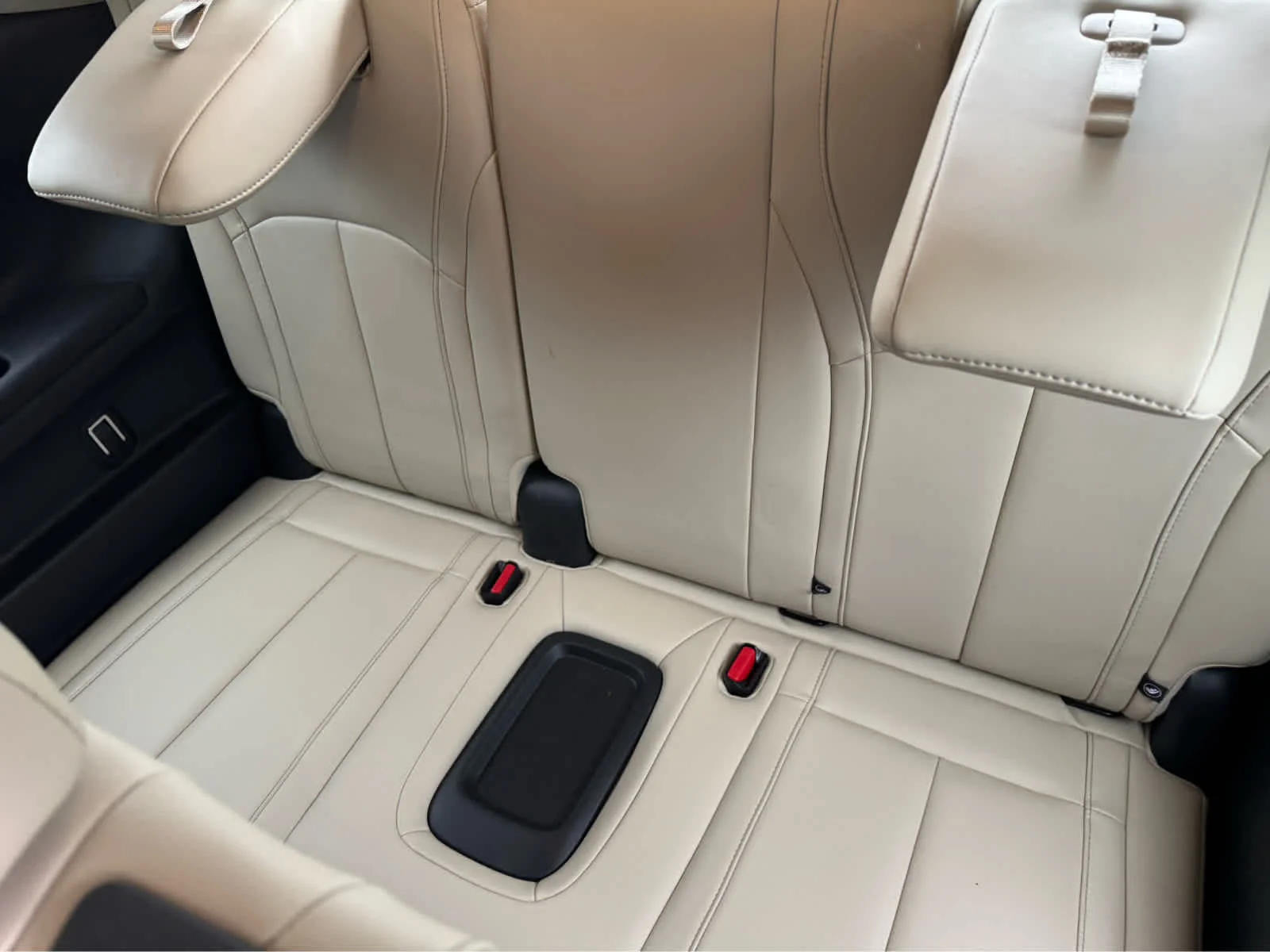 Certified Used 2024 Majestic White INFINITI LUXE image 26