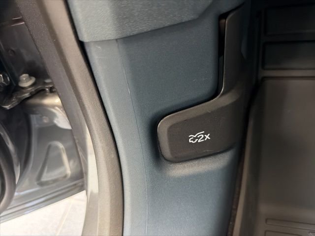 New 2026 Carbonized Gray Metallic Ford XLT image 22