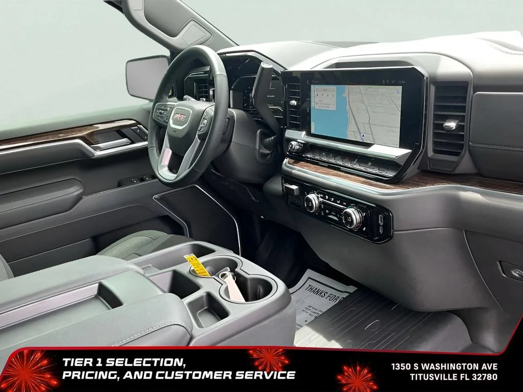 Used 2025 Onyx Black GMC Elevation image 22