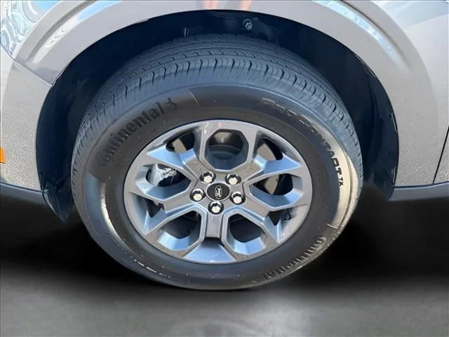 Used 2026 Gray Ford XLT image 19