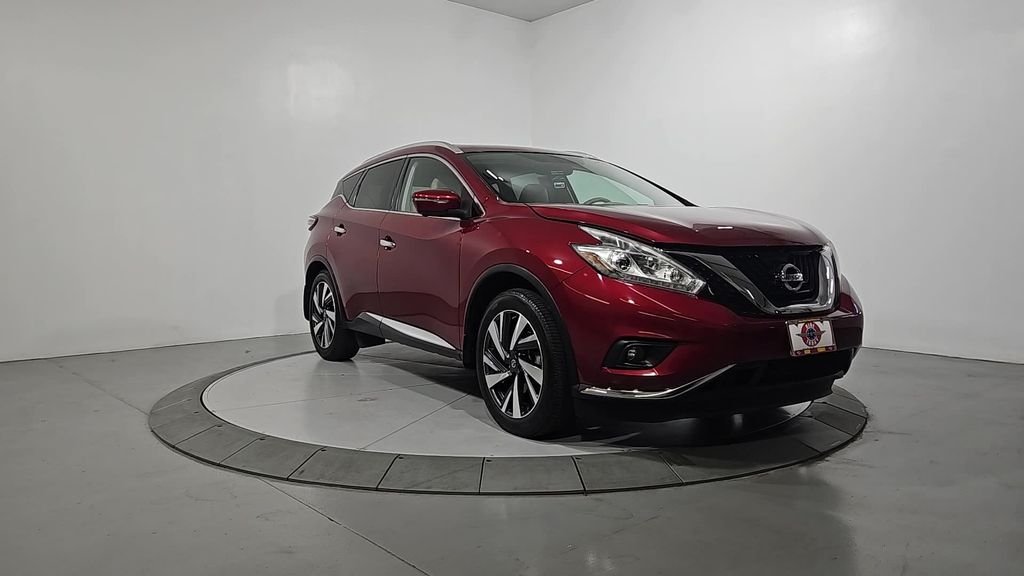 Used 2018 Red Nissan Platinum image 8