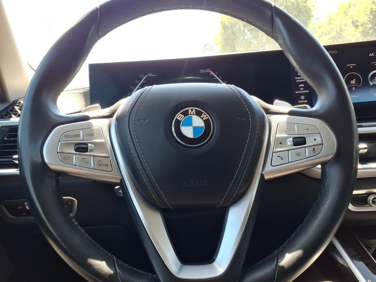 Used 2023 Black Sapphire Metallic BMW xDrive40i image 25