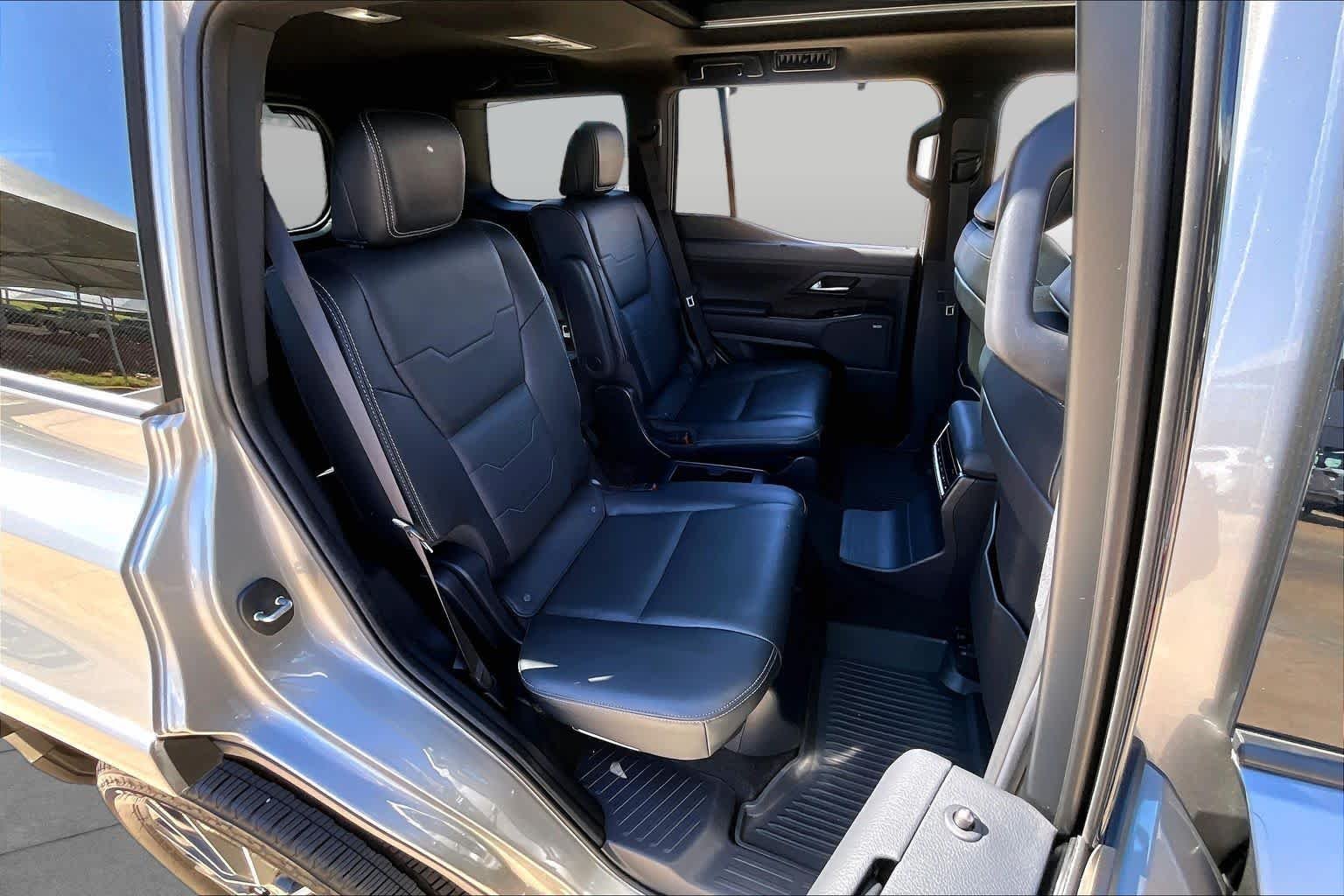 Used 2025 Atomic Silver Lexus Luxury+ image 37