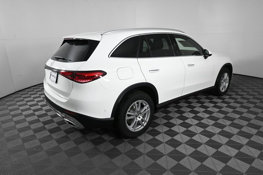 New 2026 Polar White Mercedes-Benz GLC 300 image 25