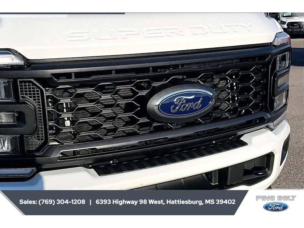 New 2026 Oxford White Ford F-350® XL image 22