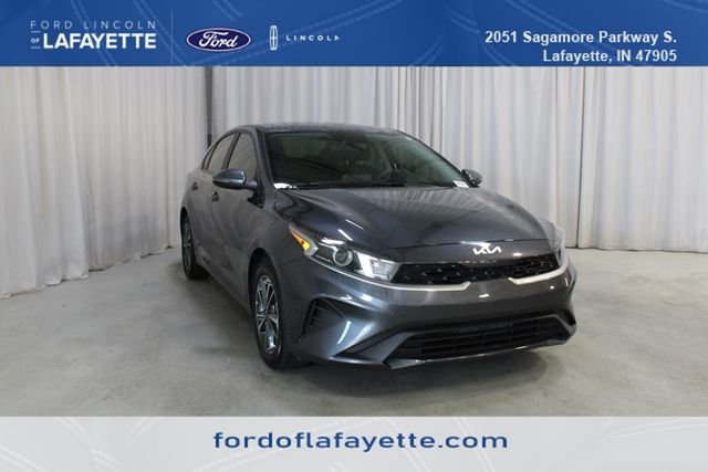 2023 Kia Forte LXS AT's photo