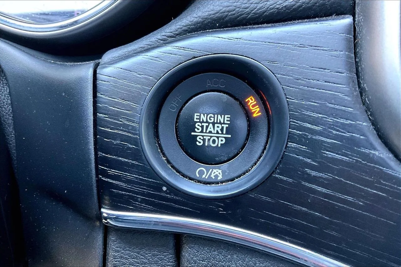 Certified Used 2017 Gray Jeep Summit image 29