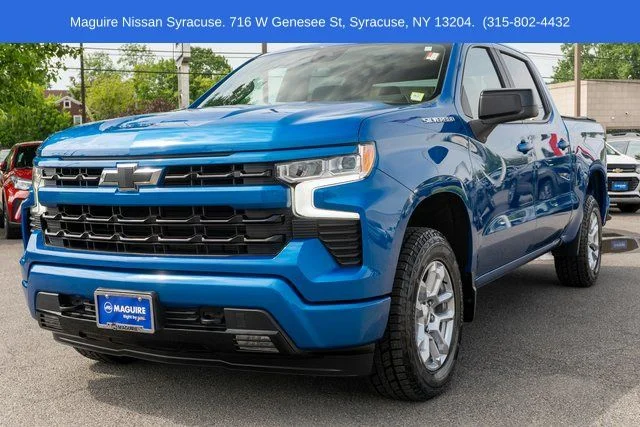 Used 2022 Blue Chevrolet RST image 2