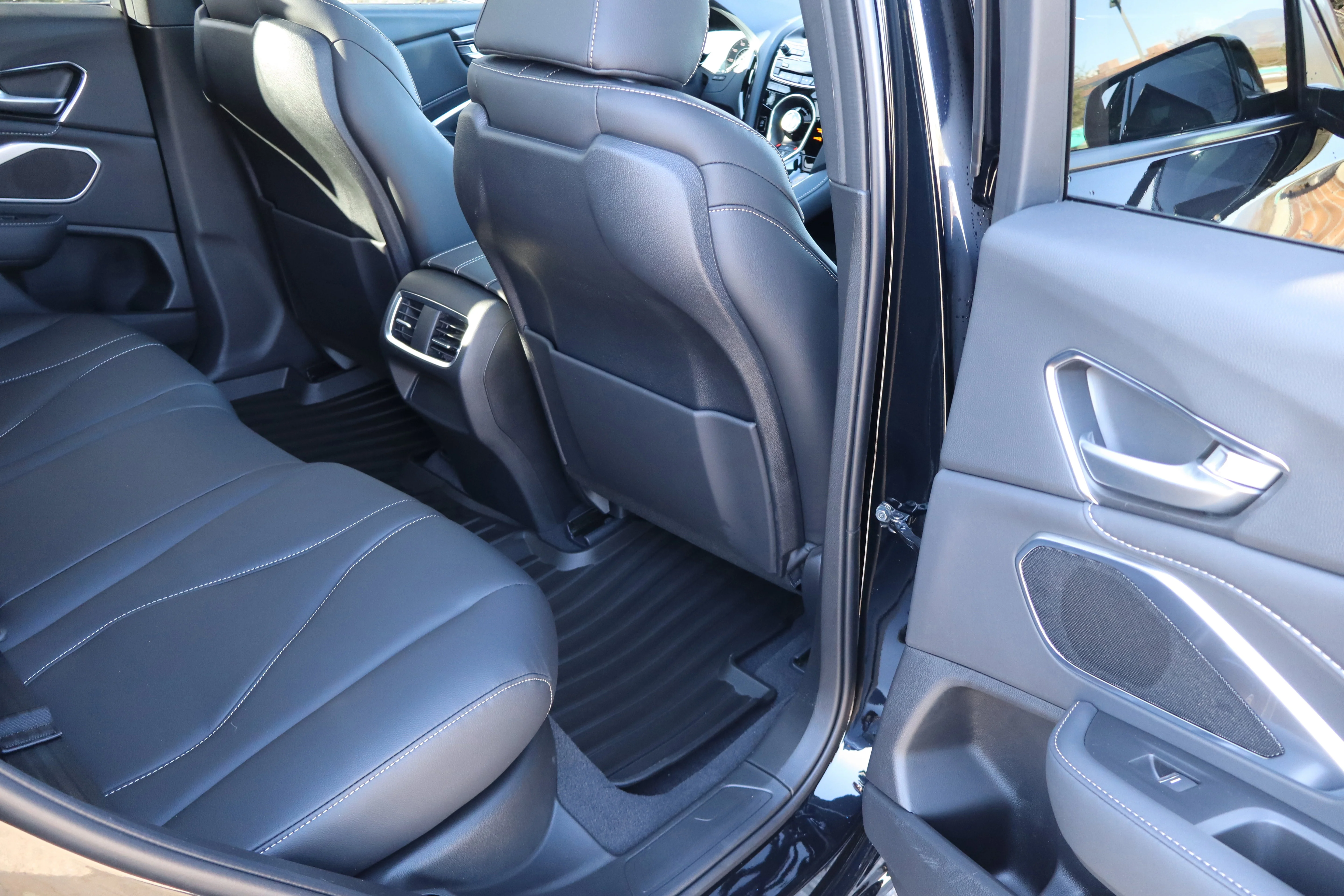 New 2026 Majestic Black Pearl Acura 4RDX image 30