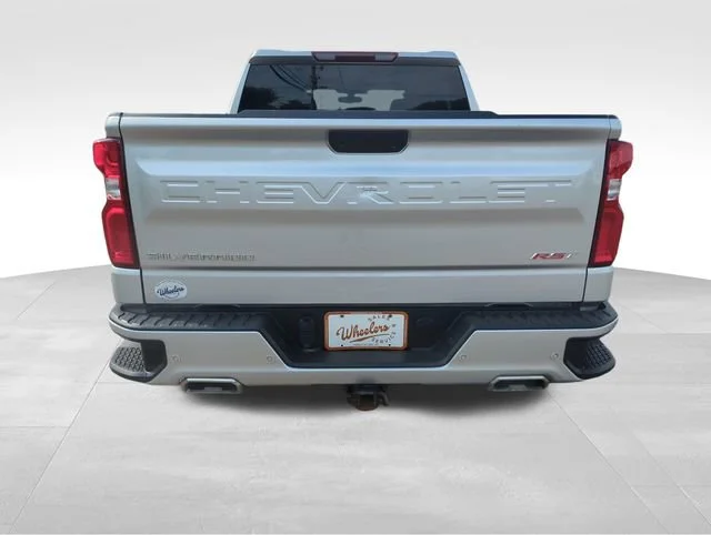Used 2021 Silver Ice Metallic Chevrolet RST image 4